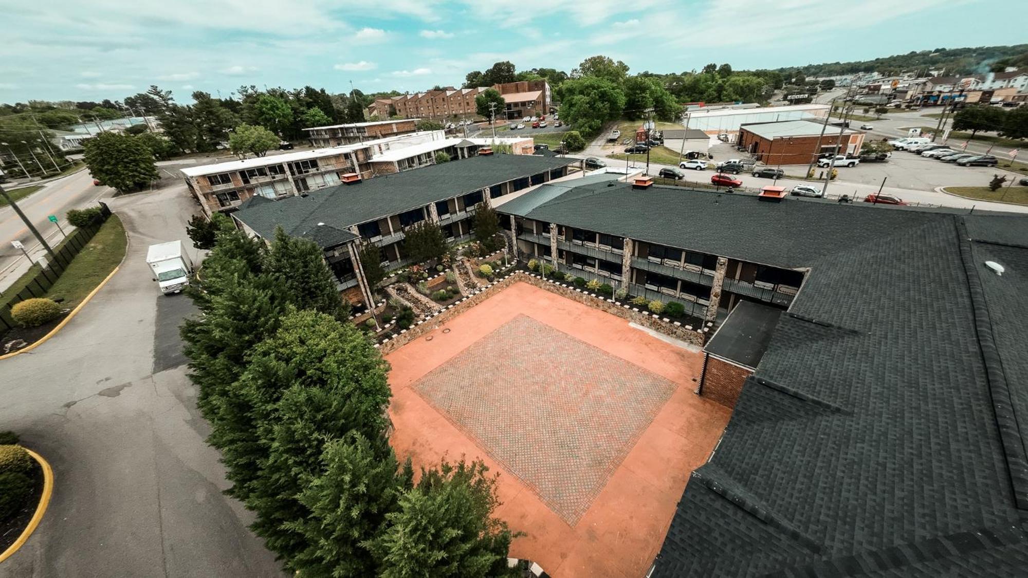 Riverside Inn & Suites By Oyo Danville Ceaser Casino Esterno foto