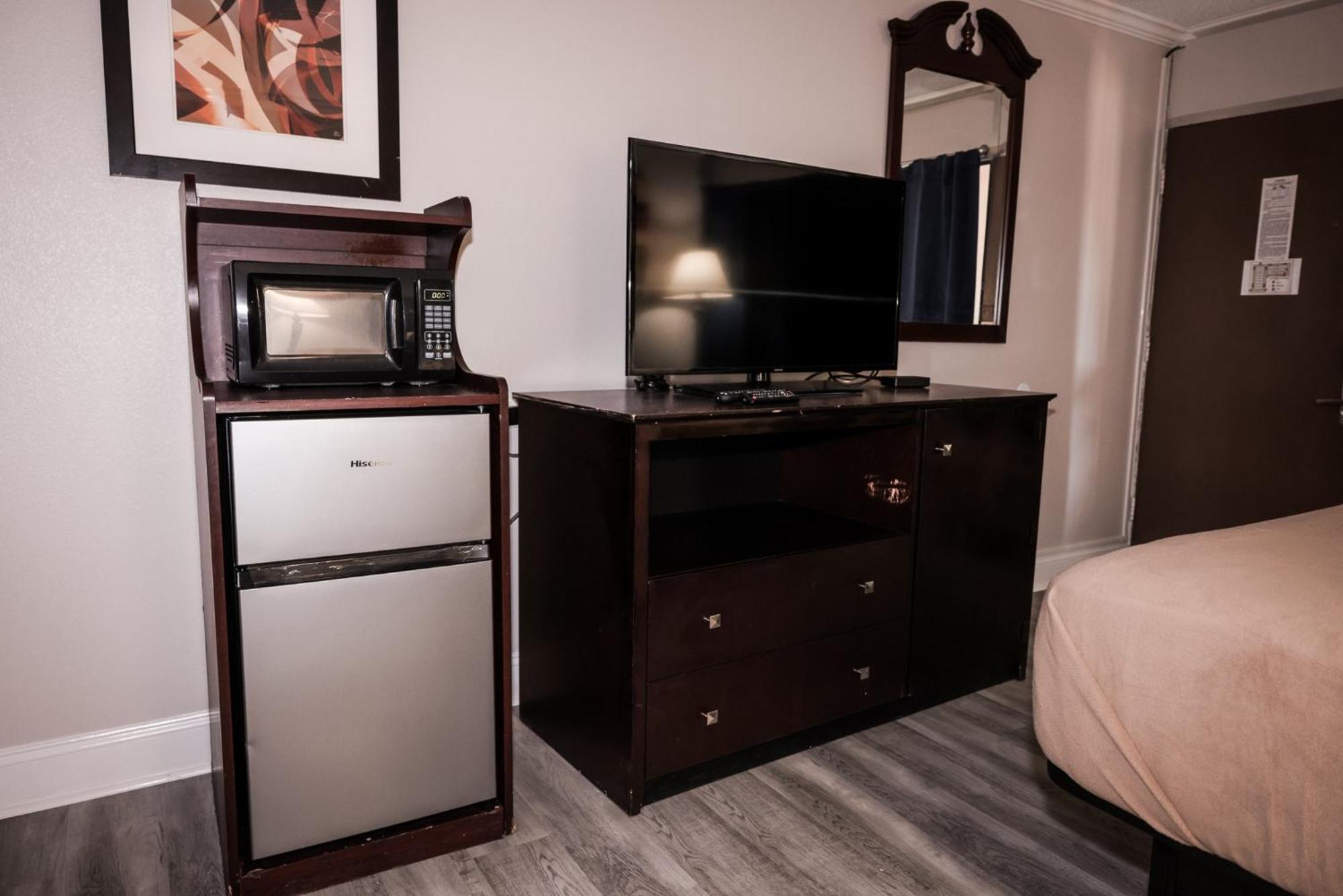 Riverside Inn & Suites By Oyo Danville Ceaser Casino Esterno foto