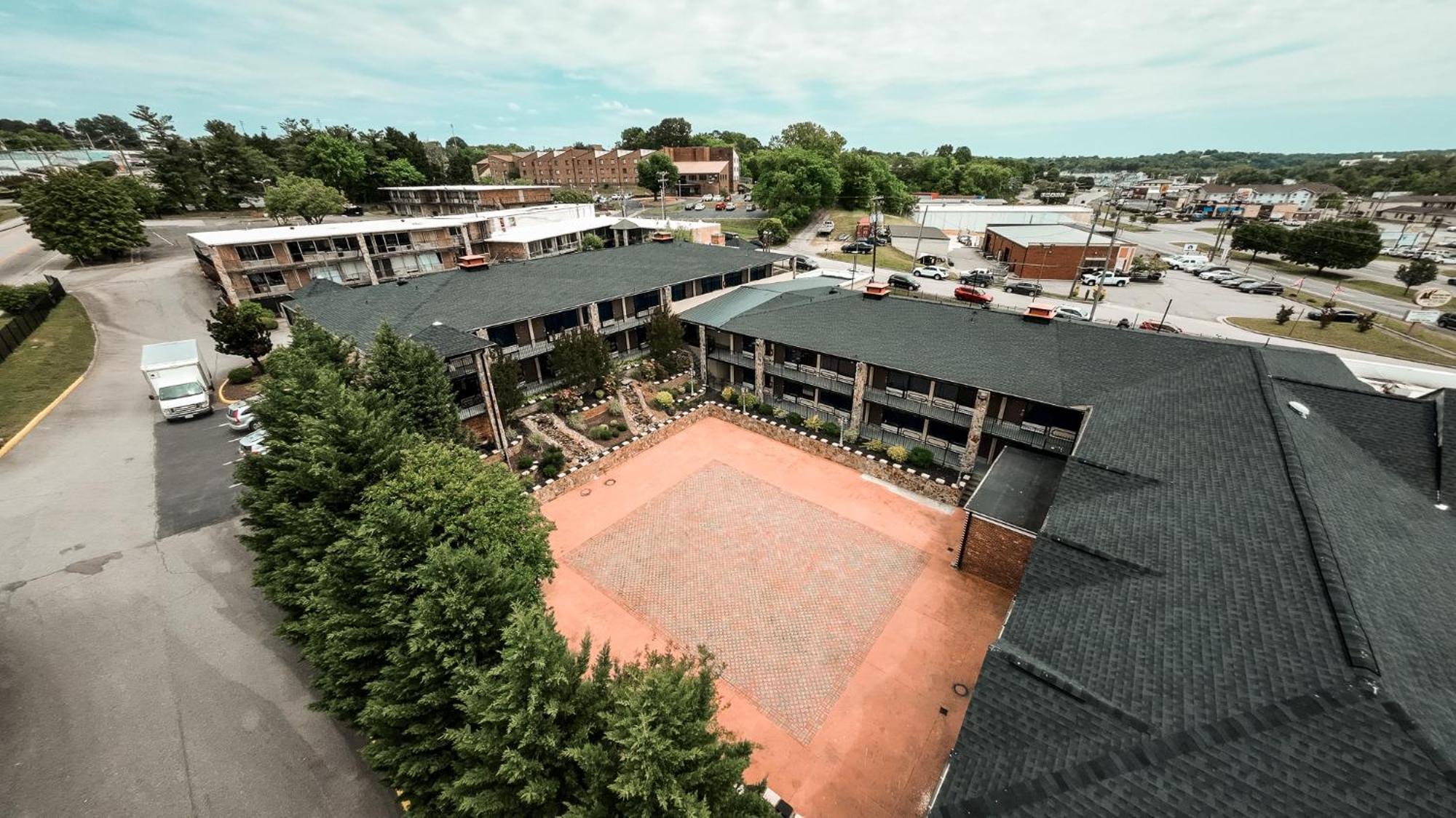 Riverside Inn & Suites By Oyo Danville Ceaser Casino Esterno foto