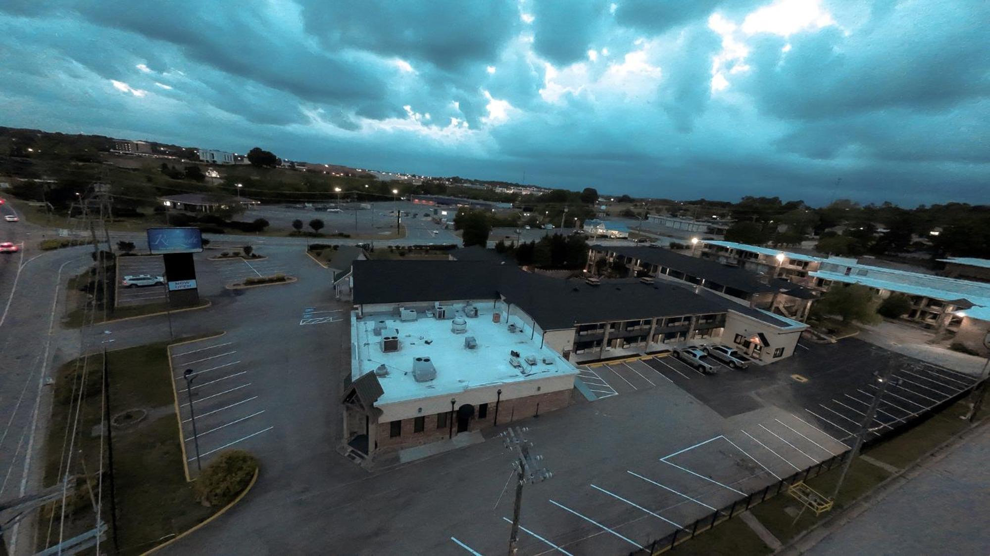 Riverside Inn & Suites By Oyo Danville Ceaser Casino Esterno foto
