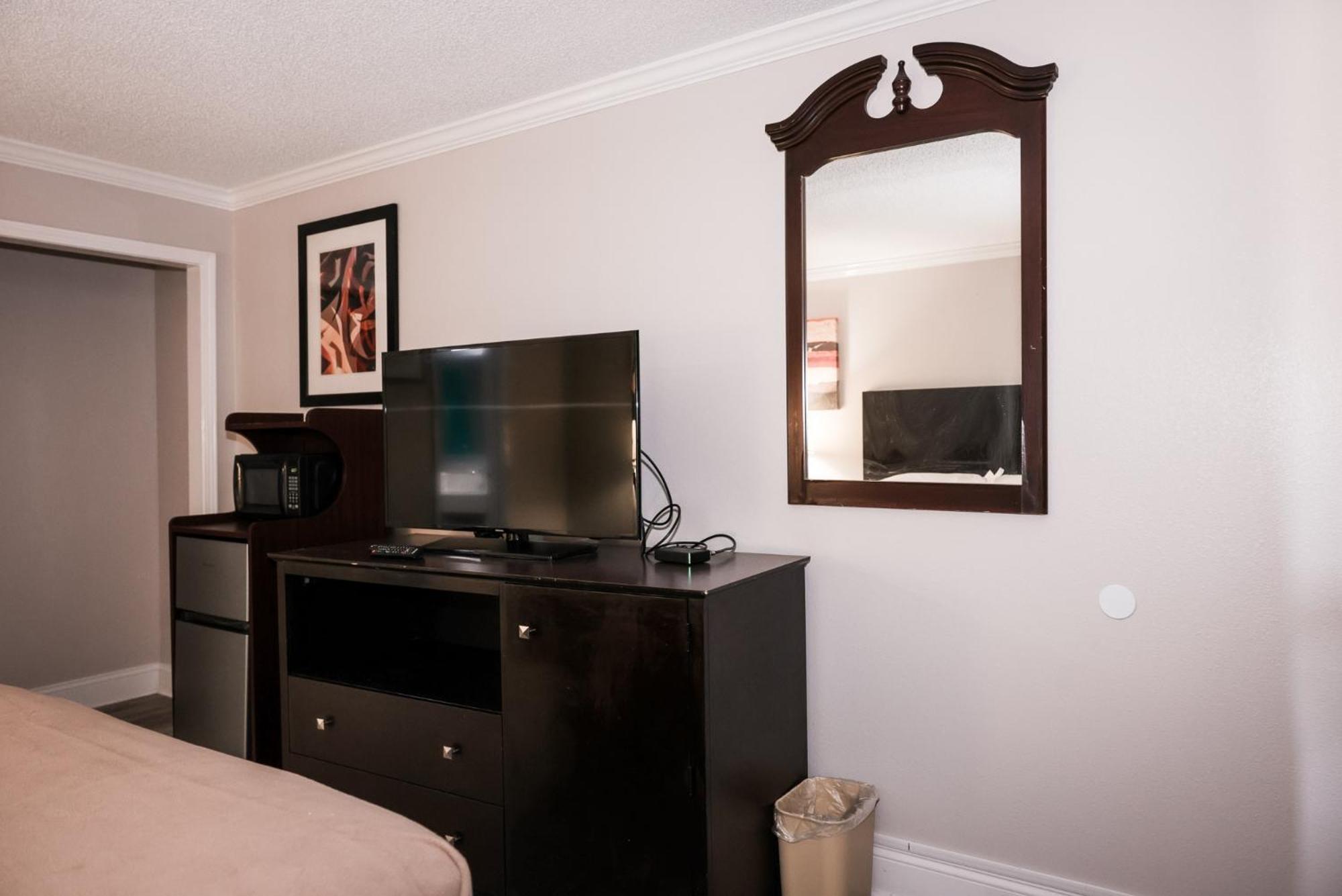 Riverside Inn & Suites By Oyo Danville Ceaser Casino Esterno foto